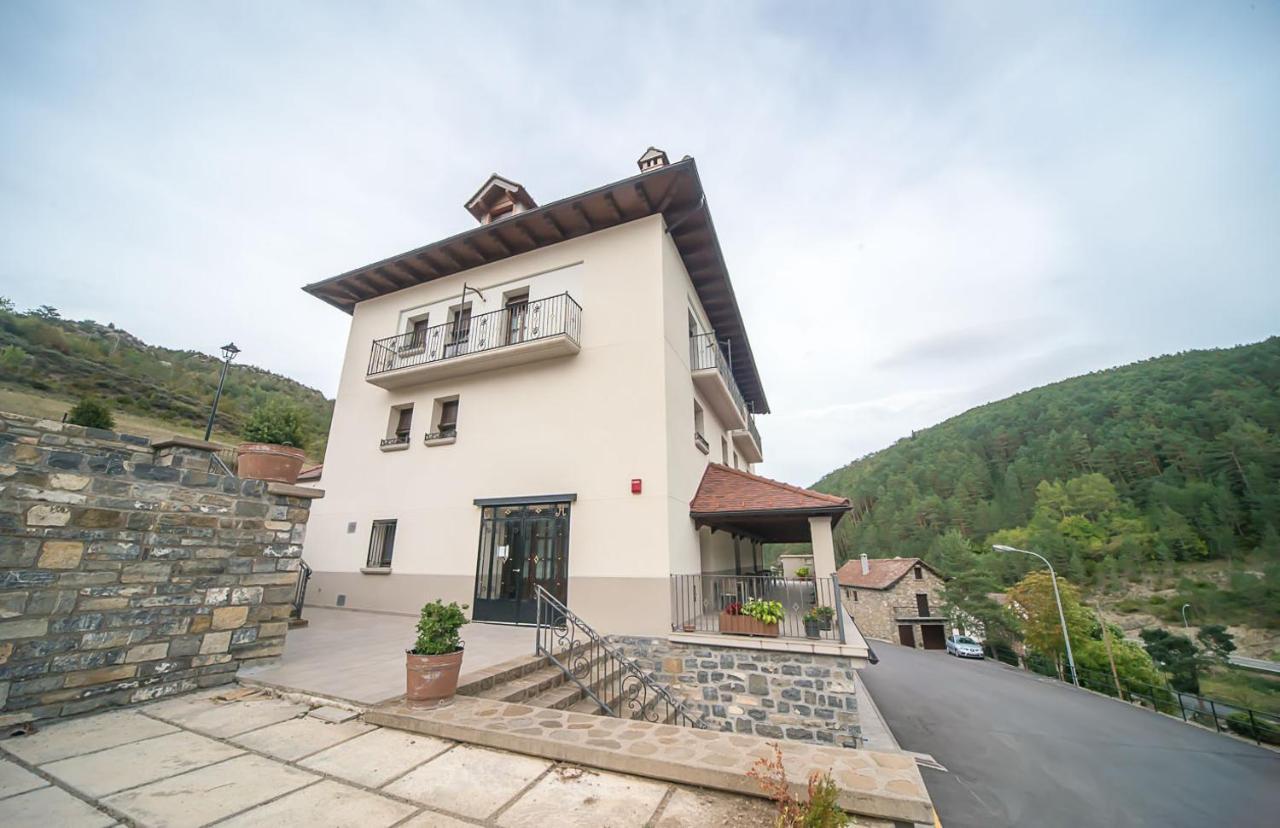 Casa Aurita Bed & Breakfast Ansó Екстериор снимка